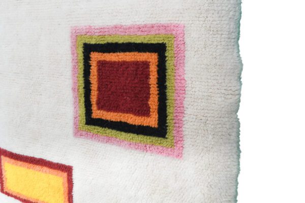 White Moroccan Rug Square Art Rug - Imagen 4