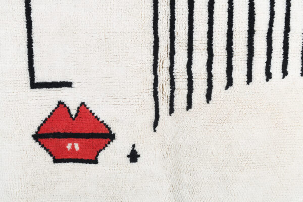 White Modern Moroccan Rug: Abstract Face Design - Image 6