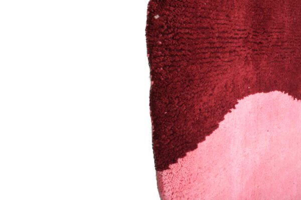 ⁦Pink and Dark Red Moroccan Rug Solid Color Rug⁩ - الصورة ⁦3⁩