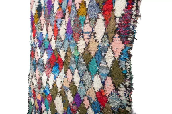 Boucherouite Rug - Exquisite Moroccan Handwoven Recycled Fabric Rug (6.3 ft x 4.6 ft) - Imagen 4