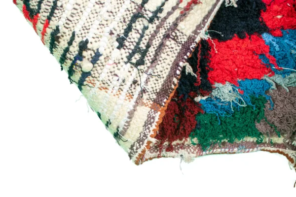 Boucherouite Rug - Radiant Moroccan Handwoven Recycled Fabric Rug (6.4 ft x 3.2 ft) - Imagen 3