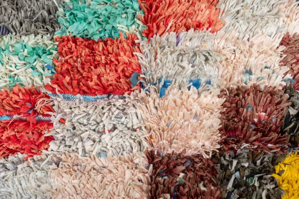 Alfombra cuadrada ornamentada
