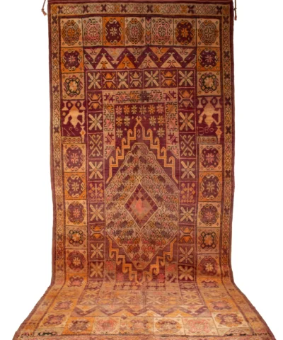 Tapis vieux rouge