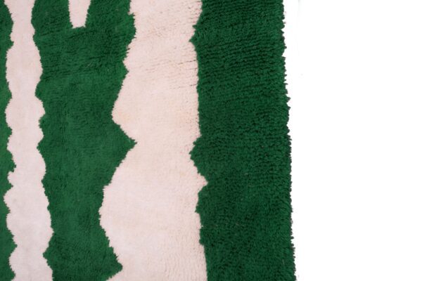 Green and White Modern Moroccan Rug - Imagen 4