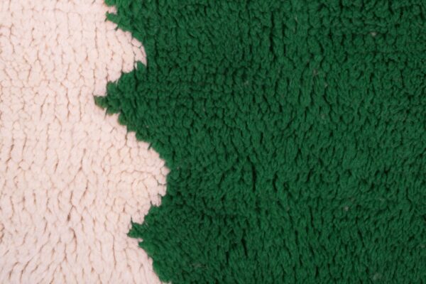 Green and White Modern Moroccan Rug - Imagen 5