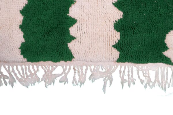 Green and White Modern Moroccan Rug - Imagen 8
