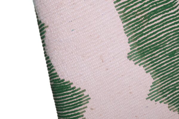 Green and White Modern Moroccan Rug - Imagen 9