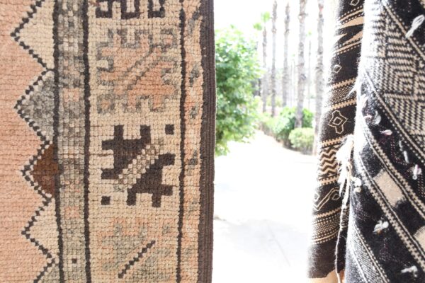 Berber Rug: Authentic Moroccan Beauty for Your Home 292 cm x 156 cm / 9.344ft x 4.992 ft - Imagen 4