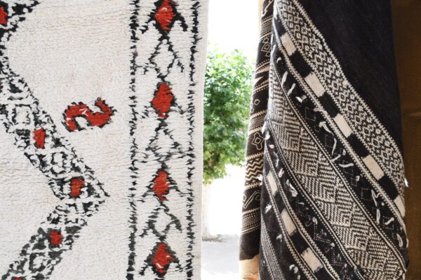 Vintage Moroccan Rug: Authentic Charm for Your Home 253 cm x 162 cm / 8.096ft x 5.184 ft - 画像6