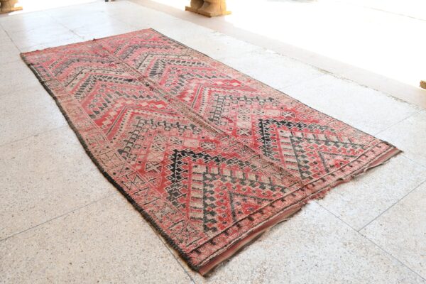 Vintage Rug: Authentic Moroccan Charm for Your Home 393 cm x 176 cm / 12.576ft x 5.632 ft - Image 3