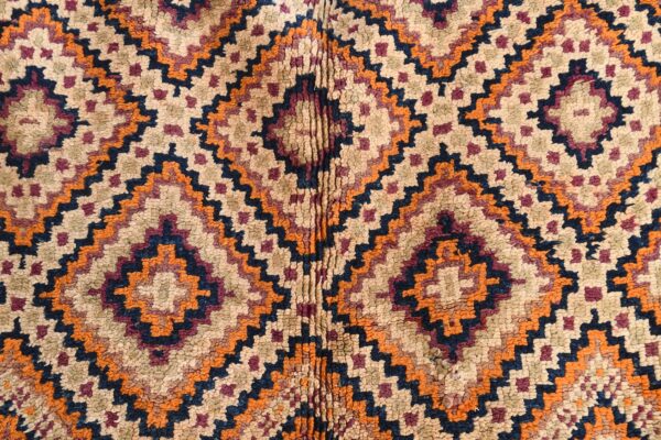 Moroccan Rug: Vintage Charm for Your Home 385 cm x 168 cm / 12.32ft x 5.376 ft - Imagen 4