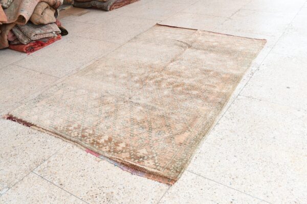 Boujaad Rug: Authentic Moroccan Artisanship for Your Home 250 cm x 156 cm / 8ft x 4.992 ft — изображение 3