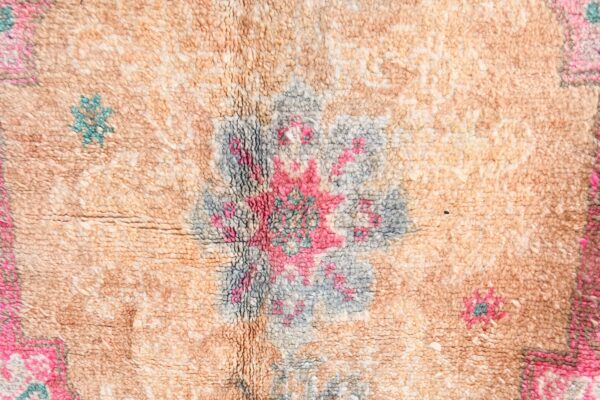 Vintage Rug: Authentic Moroccan Beauty for Your Home 272 cm x 194 cm / 8.704ft x 6.208 ft — изображение 4