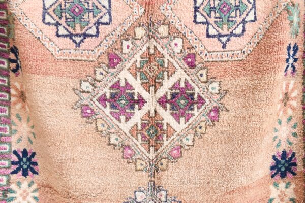Moroccan Rug: Handcrafted Vintage for Authentic Style 312 cm x 196 cm / 9.984ft x 6.272 ft - Imagen 6