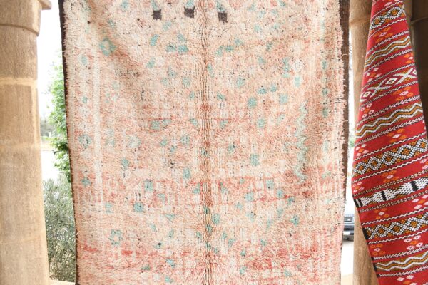Unveiling the Enchanting Boujaad Rug: A Tapestry of Moroccan Heritage 203 cm x 162 cm / 6.496ft x 5.184 ft - 画像5