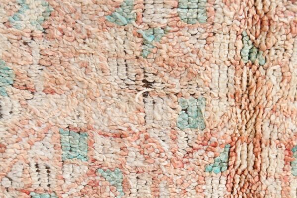 Unveiling the Enchanting Boujaad Rug: A Tapestry of Moroccan Heritage 203 cm x 162 cm / 6.496ft x 5.184 ft - 画像4