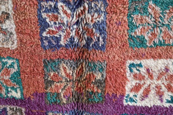 ⁦Boujaad Rug: Vintage Moroccan Authenticity for Your Home 236 cm x 160 cm / 7.552ft x 5.12 ft⁩ - الصورة ⁦7⁩