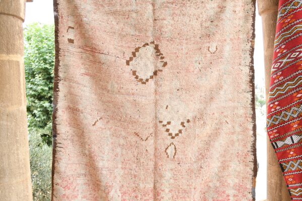 Berber Rug: Handcrafted Moroccan Beauty for Your Home 233 cm x 156 cm / 7.456ft x 4.992 ft - Image 4