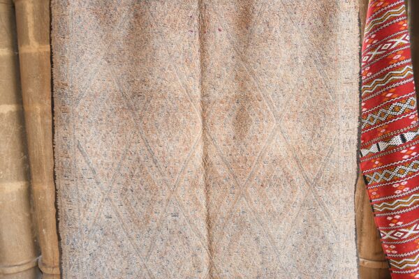 Moroccan Rug: Authentic Berber Style for Your Home 314 cm x 206 cm / 10.048ft x 6.592 ft — изображение 5