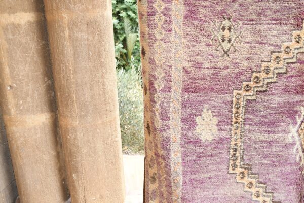 Vintage Rug: Embellish Your Home with Timeless Moroccan Charm 320 cm x 168 cm / 10.24ft x 5.376 ft – Image 5