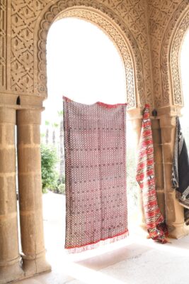 Vintage Zemmour Kilim: Unique Moroccan Rug Experience 240 cm x 127 cm / 7.68ft x 4.064 ft — изображение 2