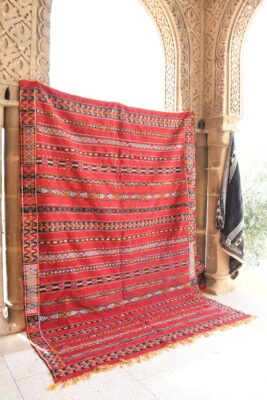 Stunning Berber Rug: Handcrafted Moroccan Magic 346 cm x 246 cm / 11.072ft x 7.872 ft – Image 2