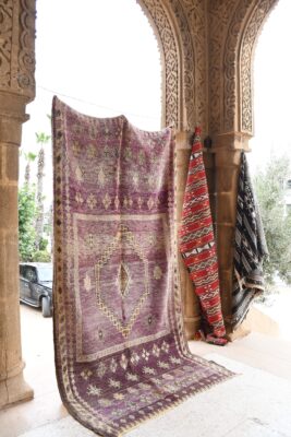 Vintage Rug: Embellish Your Home with Timeless Moroccan Charm 320 cm x 168 cm / 10.24ft x 5.376 ft – Image 2