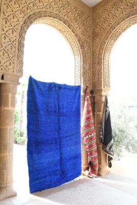 ⁦Vintage Moroccan Rug: Authentic Handcrafted Beauty 255 cm x 170 cm / 8.16ft x 5.44 ft⁩ - الصورة ⁦2⁩