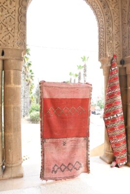 Vintage Moroccan Rug: Add Authentic Charm to Your Home 190 cm x 98 cm / 6.08ft x 3.136 ft - Imagen 2