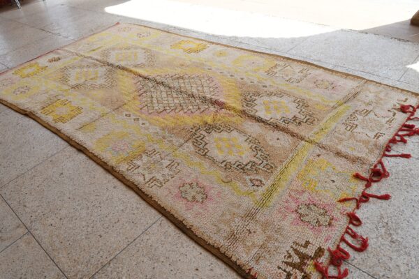 Exceptional Berber Rug: Vintage Moroccan Touch for Your Home 360 cm x 183 cm / 11.52ft x 5.856 ft - Image 3