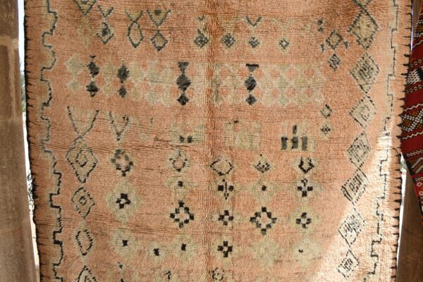 Moroccan Rug: Authentic Vintage Berber Design 235 cm x 171 cm / 7.52ft x 5.472 ft — изображение 4