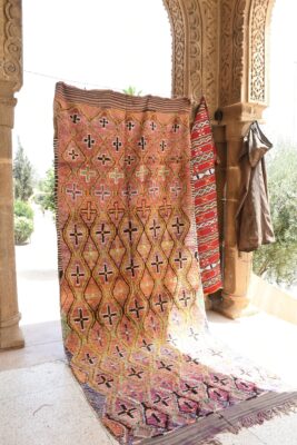 Moroccan Rug: Authentic Handcrafted Vintage Moroccan Design 365 cm x 158 cm / 11.68ft x 5.056 ft - Image 2