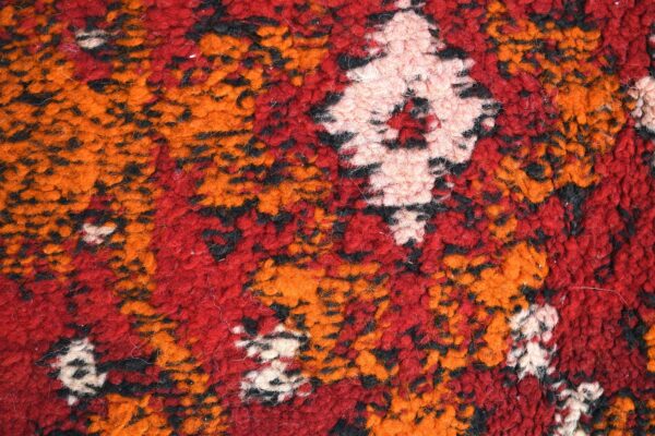 Moroccan Rug Vintage: Authentic Moroccan Design, Berber Chic 213 cm x 118 cm / 6.816ft x 3.776 ft - 画像3