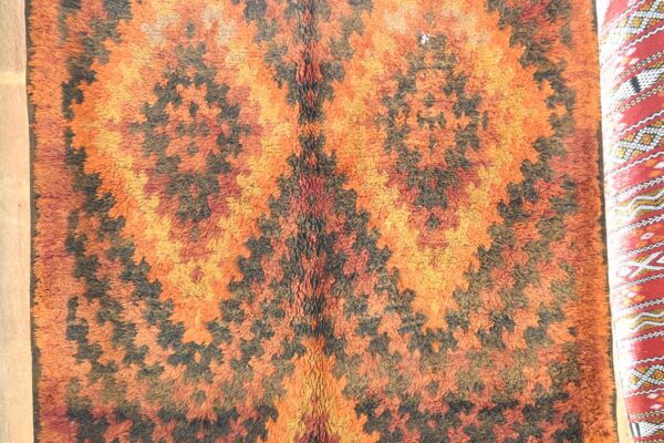 Moroccan Rug: Vintage Handcrafted Moroccan Design 394 cm x 192 cm / 12.608ft x 6.144 ft - Imagen 5