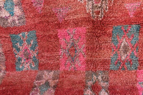 ⁦Berber Rug: Exquisite Vintage Moroccan Rug with Authentic Design 310 cm x 191 cm / 9.92ft x 6.112 ft⁩ - الصورة ⁦4⁩