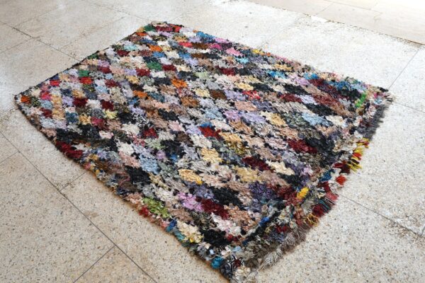 Authentic Berber Rug: Embrace Moroccan Charm 217 cm x 153 cm / 6.944ft x 4.896 ft - Imagen 3