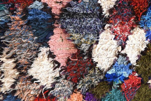 Exquisite Boucherouite Vintage Moroccan Rug: Timeless Charm 192 cm x 140 cm / 6.144ft x 4.48 ft - Imagen 6