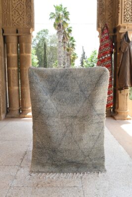 Authentic Berber Rug: Handcrafted Moroccan Vintage Design 148 cm x 99 cm / 4.736ft x 3.168 ft - Imagen 2