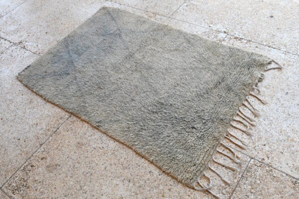 Authentic Berber Rug: Handcrafted Moroccan Vintage Design 148 cm x 99 cm / 4.736ft x 3.168 ft - Imagen 3