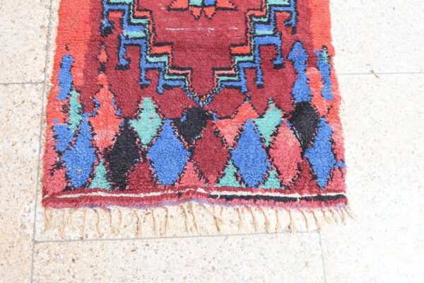 Boucherouite Rug: Handcrafted Moroccan Magic for Your Home 200 cm x 92 cm / 6.4ft x 2.944 ft — изображение 7