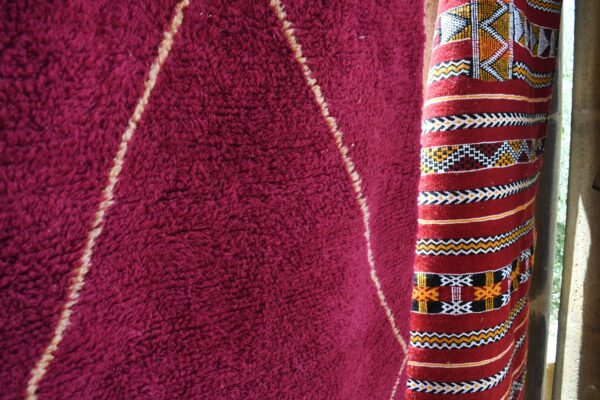 Modern beni ourain Rug: Authentic Moroccan Style 252 cm x 176 cm / 8.064ft x 5.632 ft - Imagen 5