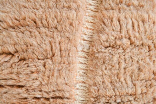 Modern Beni Ourain Rug: Authentic Moroccan Charm 260 cm x 163 cm / 8.32ft x 5.216 ft - Imagen 4
