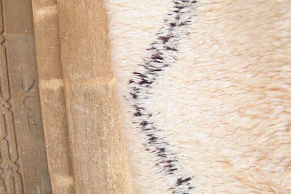 Beni Ourain Moroccan Rug: Authentic Charm for Your Home 266 cm x 171 cm / 8.512ft x 5.472 ft - Imagen 6