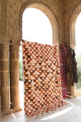 Modern Moroccan Rug: Authentic Artisanal Charm 303 cm x 197 cm / 9.696ft x 6.304 ft — изображение 2