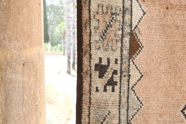 Berber Rug: Authentic Moroccan Beauty for Your Home 292 cm x 156 cm / 9.344ft x 4.992 ft - Imagen 3