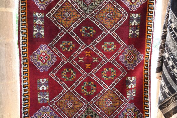 ⁦Moroccan Rug - Vintage Moroccan Rug, Add Warmth to Your Home 291 cm x 167 cm / 9.312ft x 5.344 ft⁩ - الصورة ⁦5⁩