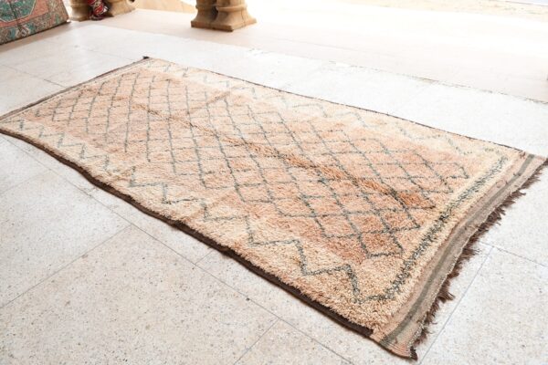 Discover the Magic of Morocco: Handcrafted Authentic Moroccan Rug 384 cm x 164 cm / 12.288ft x 5.248 ft – Bild 3