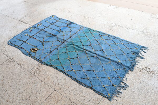 Vintage Moroccan Rug: Authentic Charm for Your Home 207 cm x 112 cm / 6.624ft x 3.584 ft - 画像3