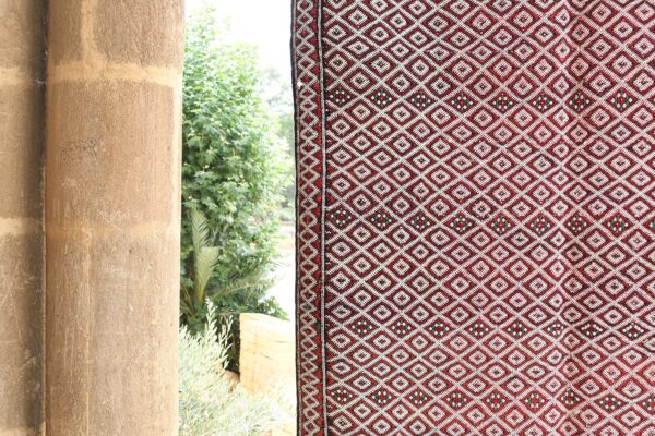Vintage Zemmour Kilim: Unique Moroccan Rug Experience 240 cm x 127 cm / 7.68ft x 4.064 ft — изображение 6