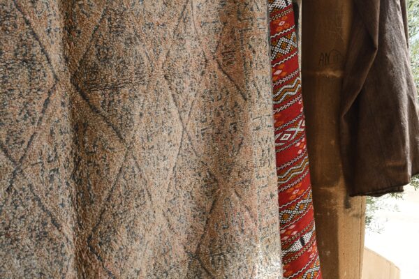 Berber Rug: Authentic Moroccan Vintage Design 364 cm x 207 cm / 11.648ft x 6.624 ft – Image 6
